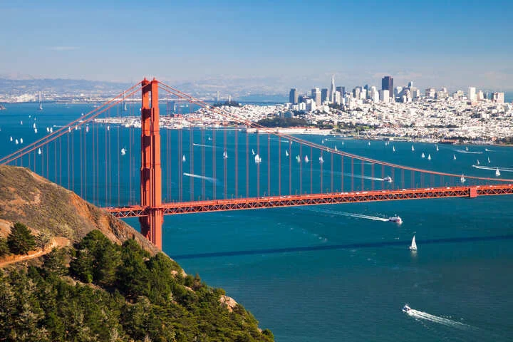 Landscape of Golden State bridge